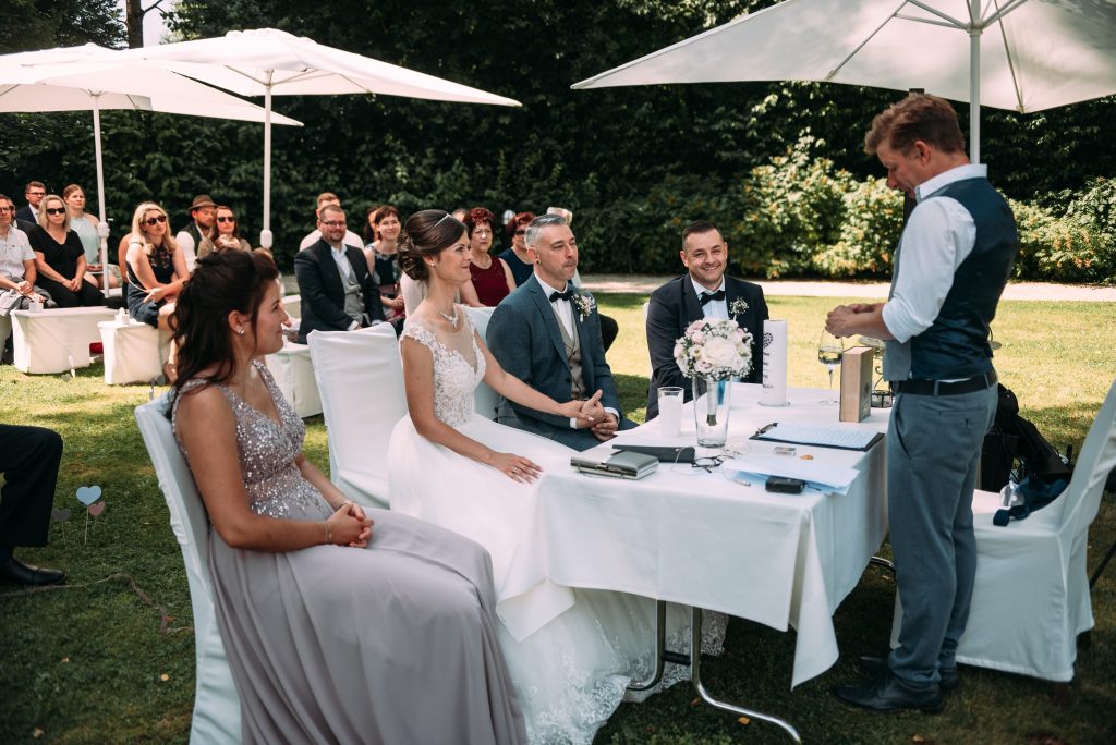 bookdanielschneider.com-20210814-0179